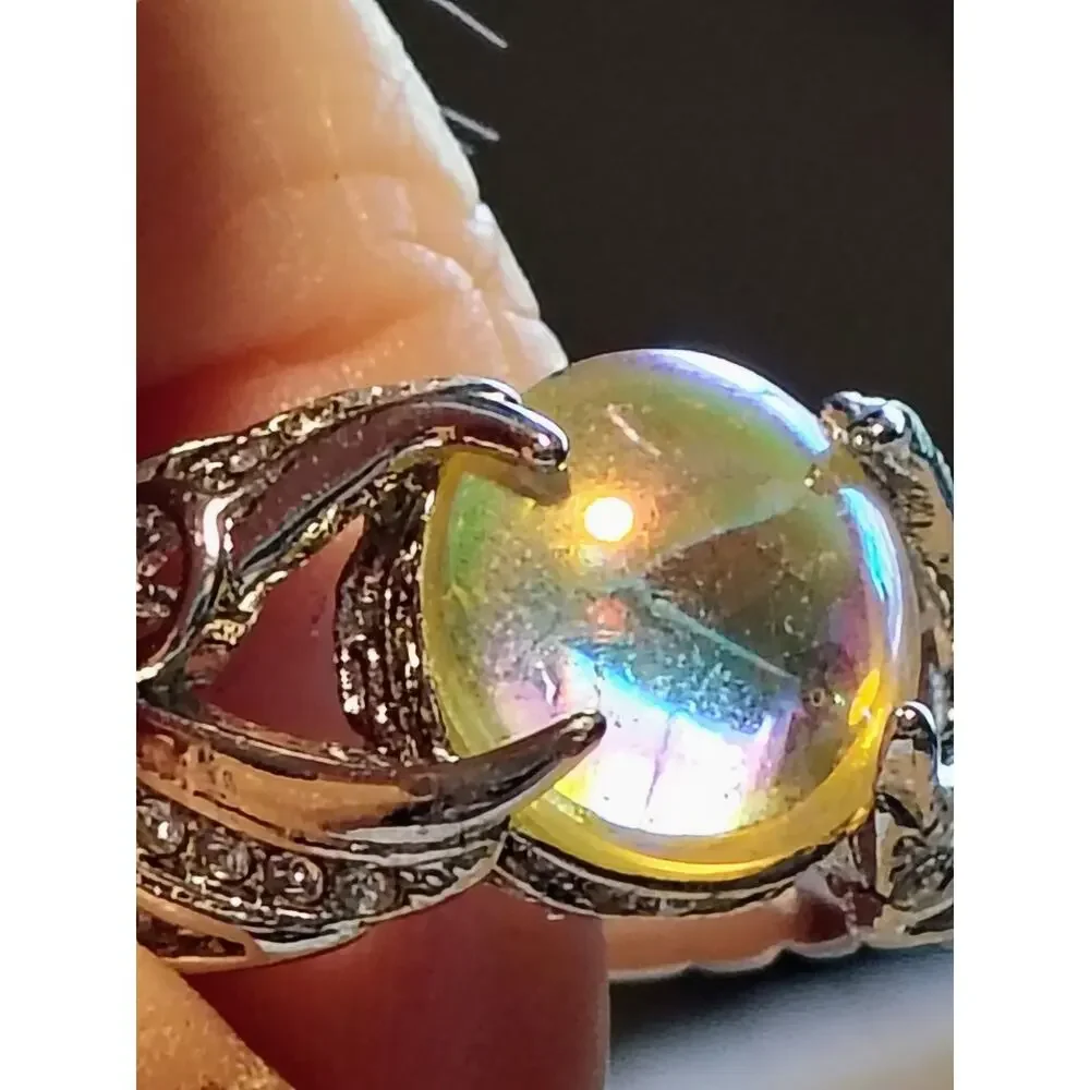 Silver Tone Opalescent Glass Cabochon Ring Size 9